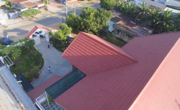 1 3 https://scgvlxd.com/biet-thu-o-go-dau-tay-ninh-su-dung-ngoi-mau-scg/