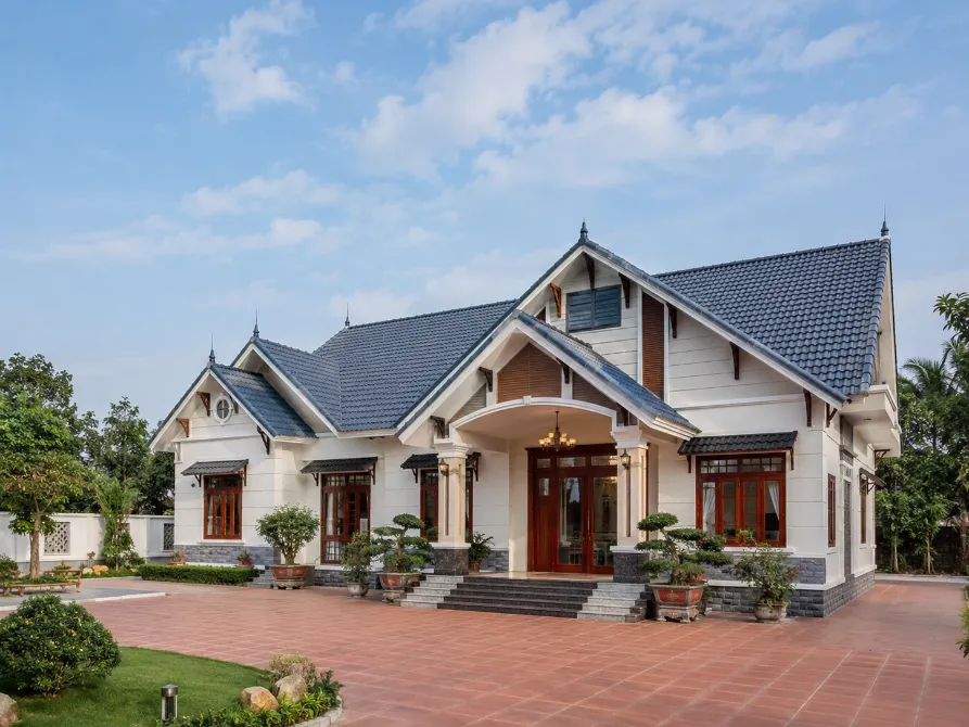 mẫu nhà vườn mái thái