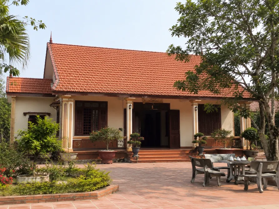 mẫu nhà vườn mái thái
